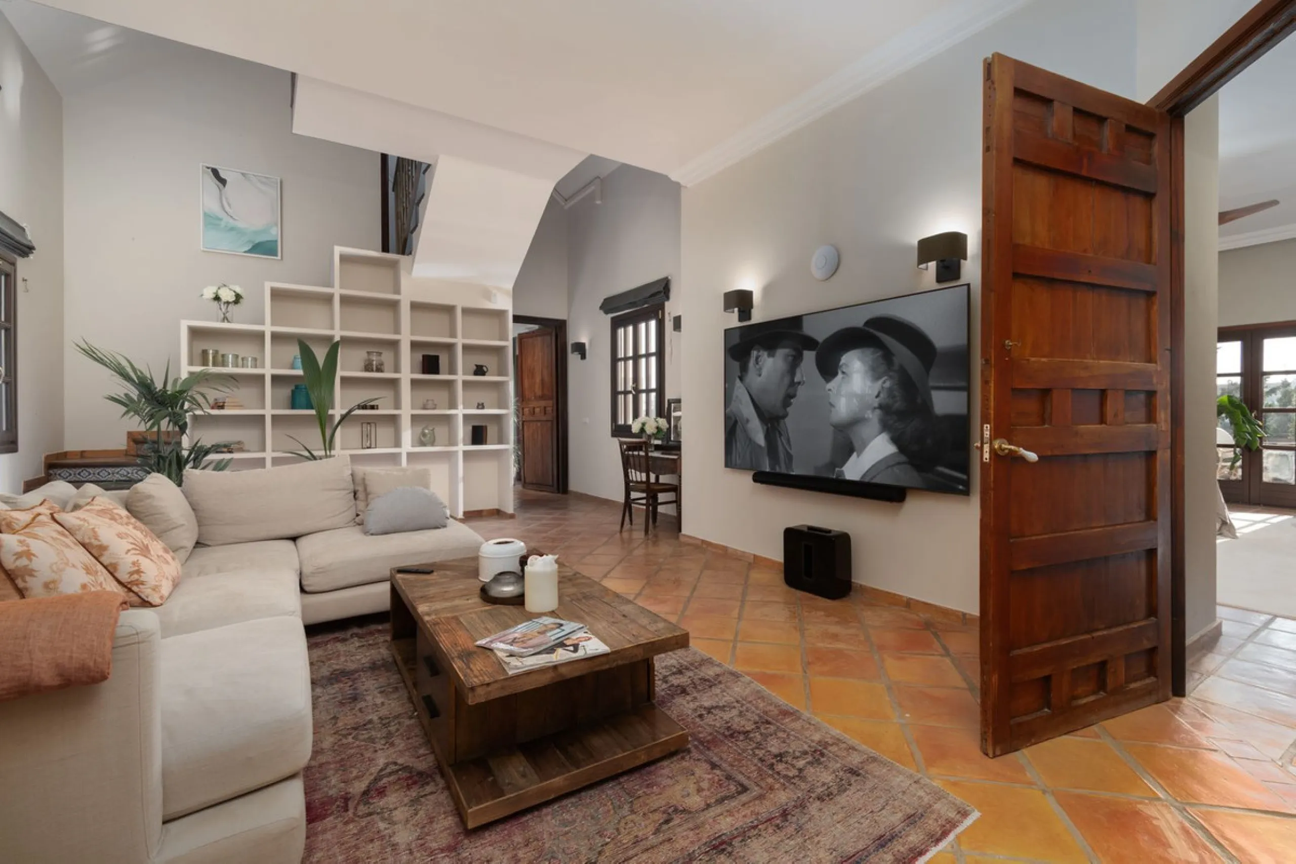 House - Detached Villa в продаже в Marbella, Málaga. В доме 5 спален и 5 ванных комнат. Площадь дома 362 м². Площадь участка 1296 м²