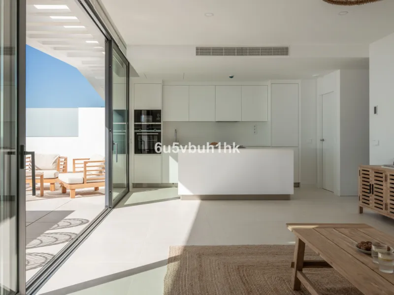 Apartment - Penthouse в продаже в Fuengirola, Málaga. В доме 2 спален и 2 ванных комнат. Площадь дома 130 м²