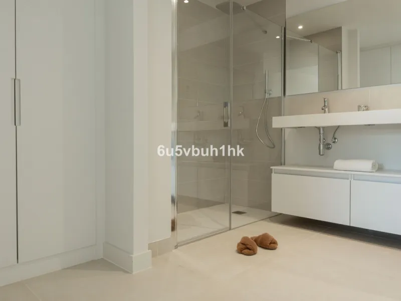 Apartment - Penthouse в продаже в Fuengirola, Málaga. В доме 2 спален и 2 ванных комнат. Площадь дома 130 м²