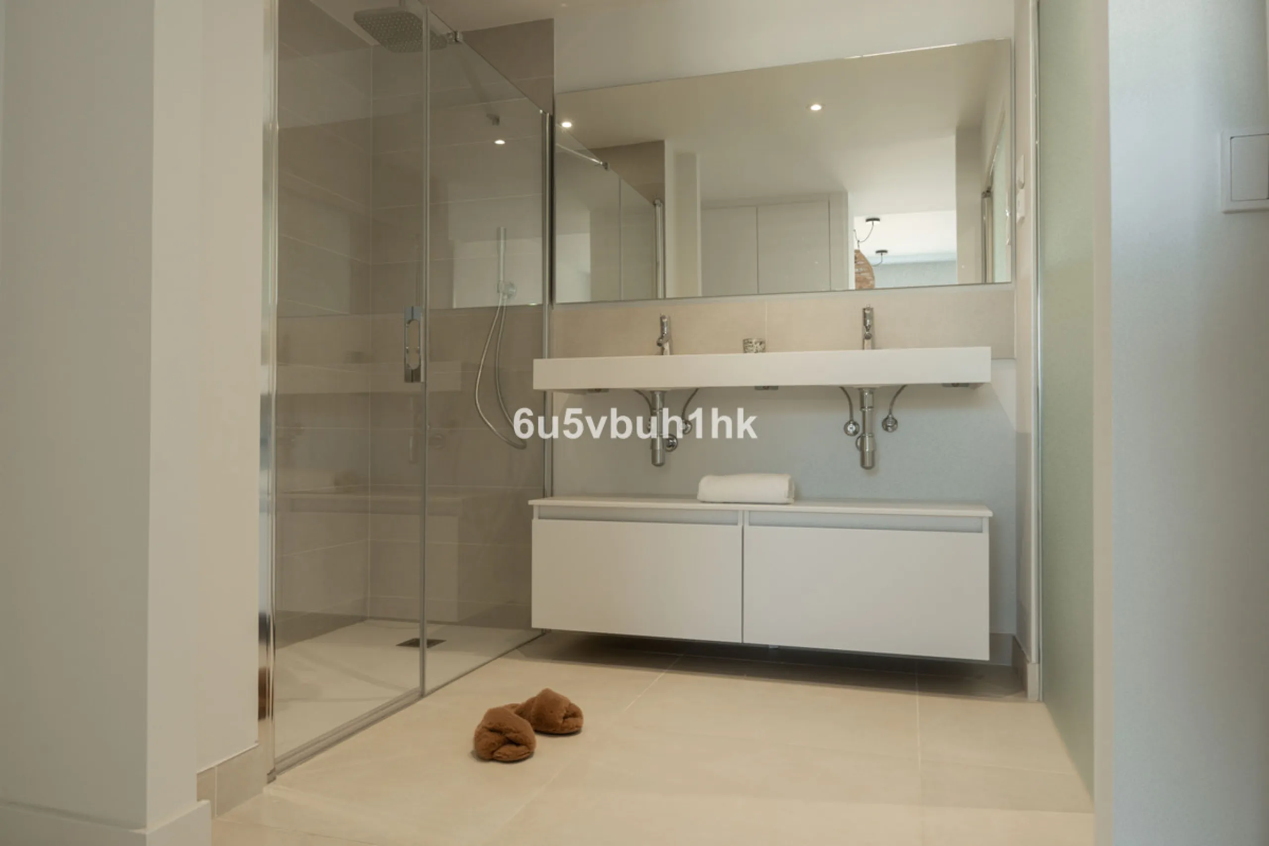 Apartment - Penthouse в продаже в Fuengirola, Málaga. В доме 2 спален и 2 ванных комнат. Площадь дома 130 м²