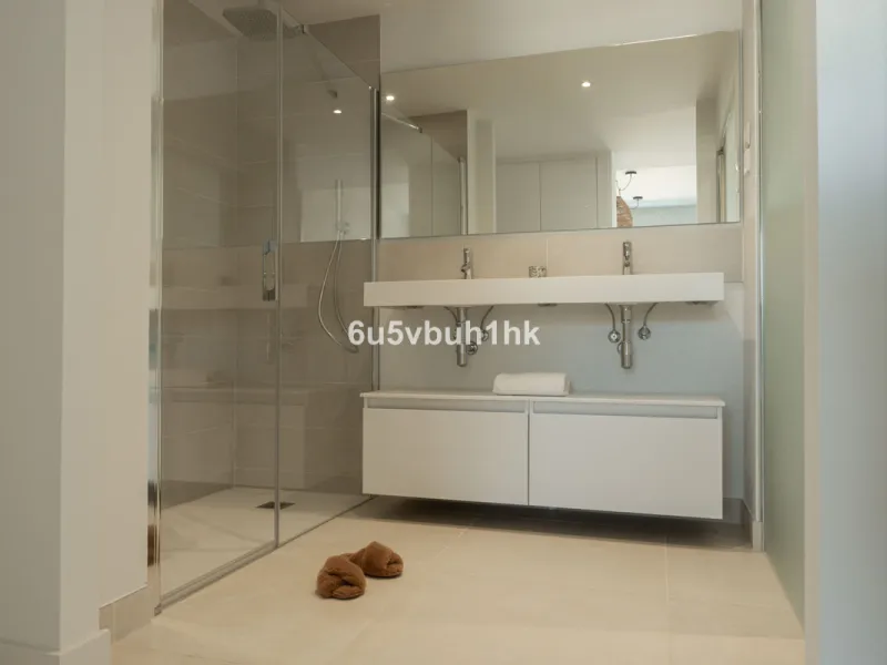 Apartment - Penthouse в продаже в Fuengirola, Málaga. В доме 2 спален и 2 ванных комнат. Площадь дома 130 м²