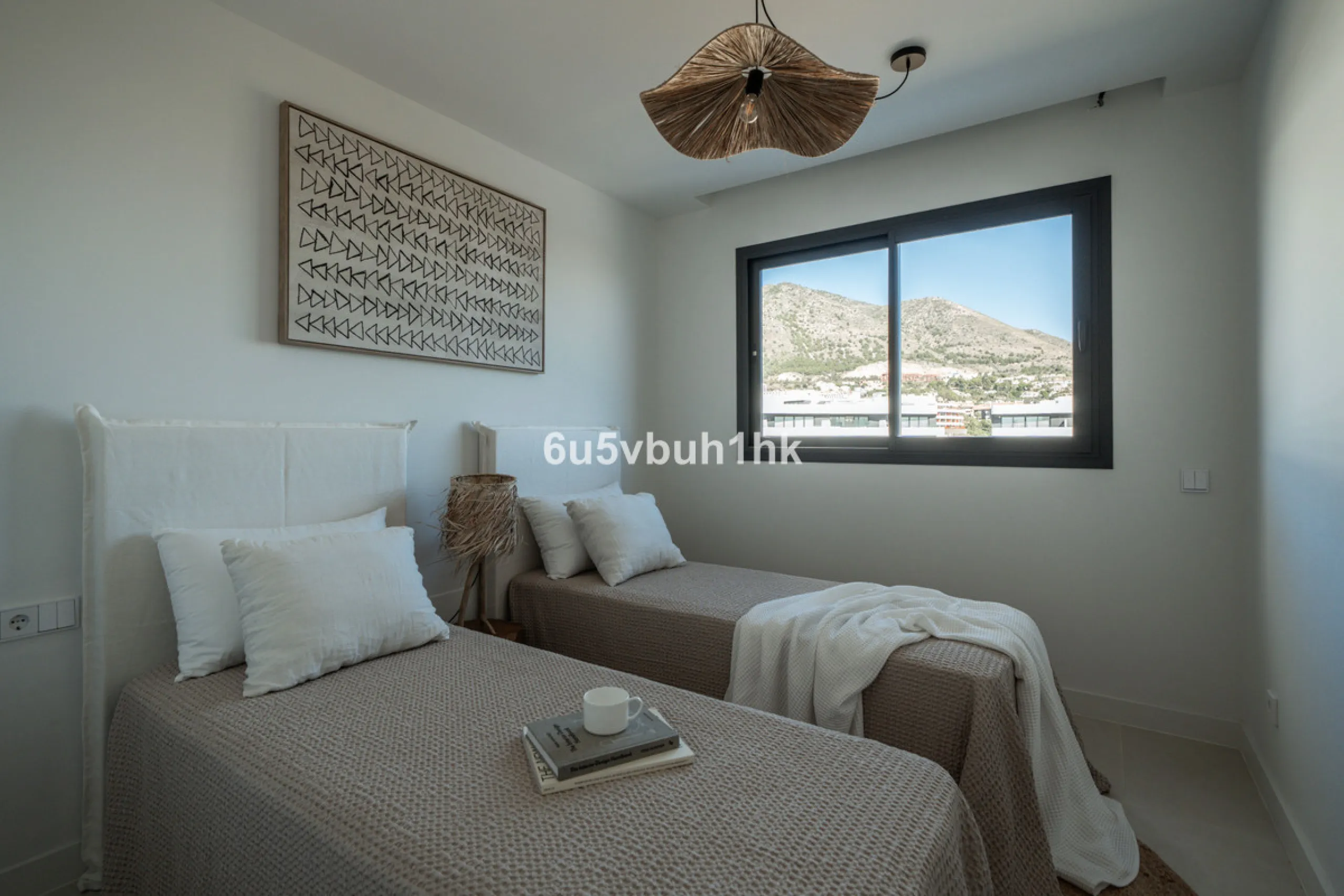 Apartment - Penthouse в продаже в Fuengirola, Málaga. В доме 2 спален и 2 ванных комнат. Площадь дома 130 м²