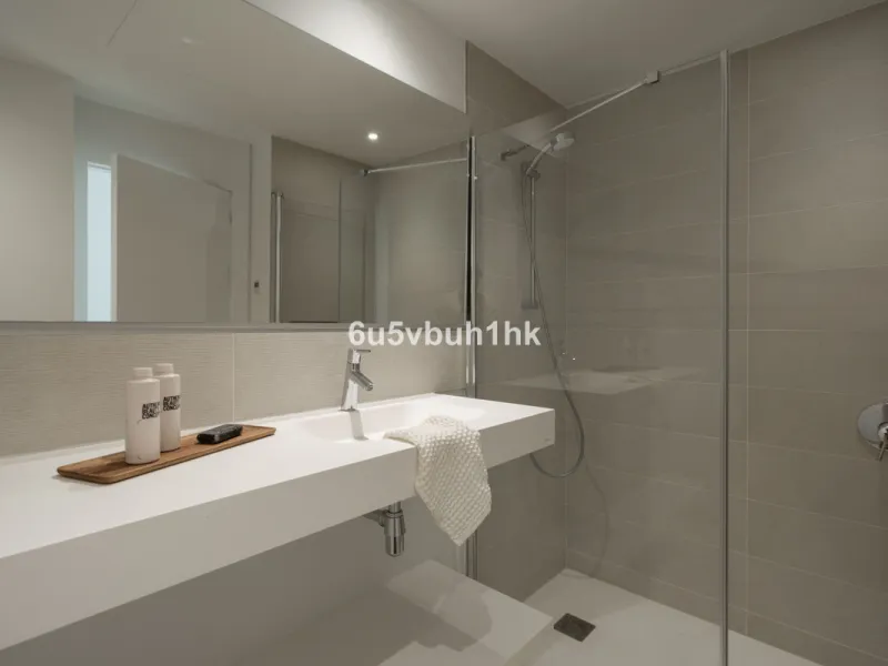 Apartment - Penthouse в продаже в Fuengirola, Málaga. В доме 2 спален и 2 ванных комнат. Площадь дома 130 м²