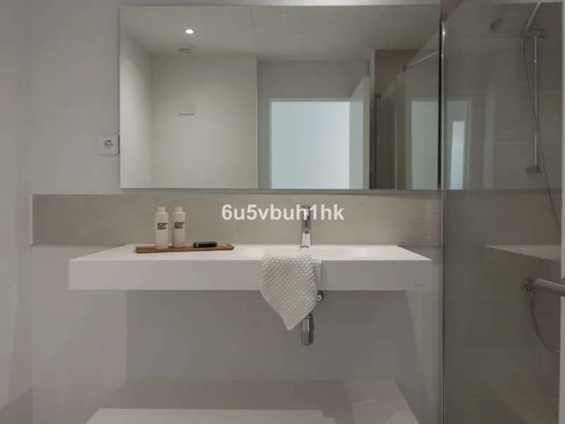 Apartment - Penthouse в продаже в Fuengirola, Málaga. В доме 2 спален и 2 ванных комнат. Площадь дома 130 м²