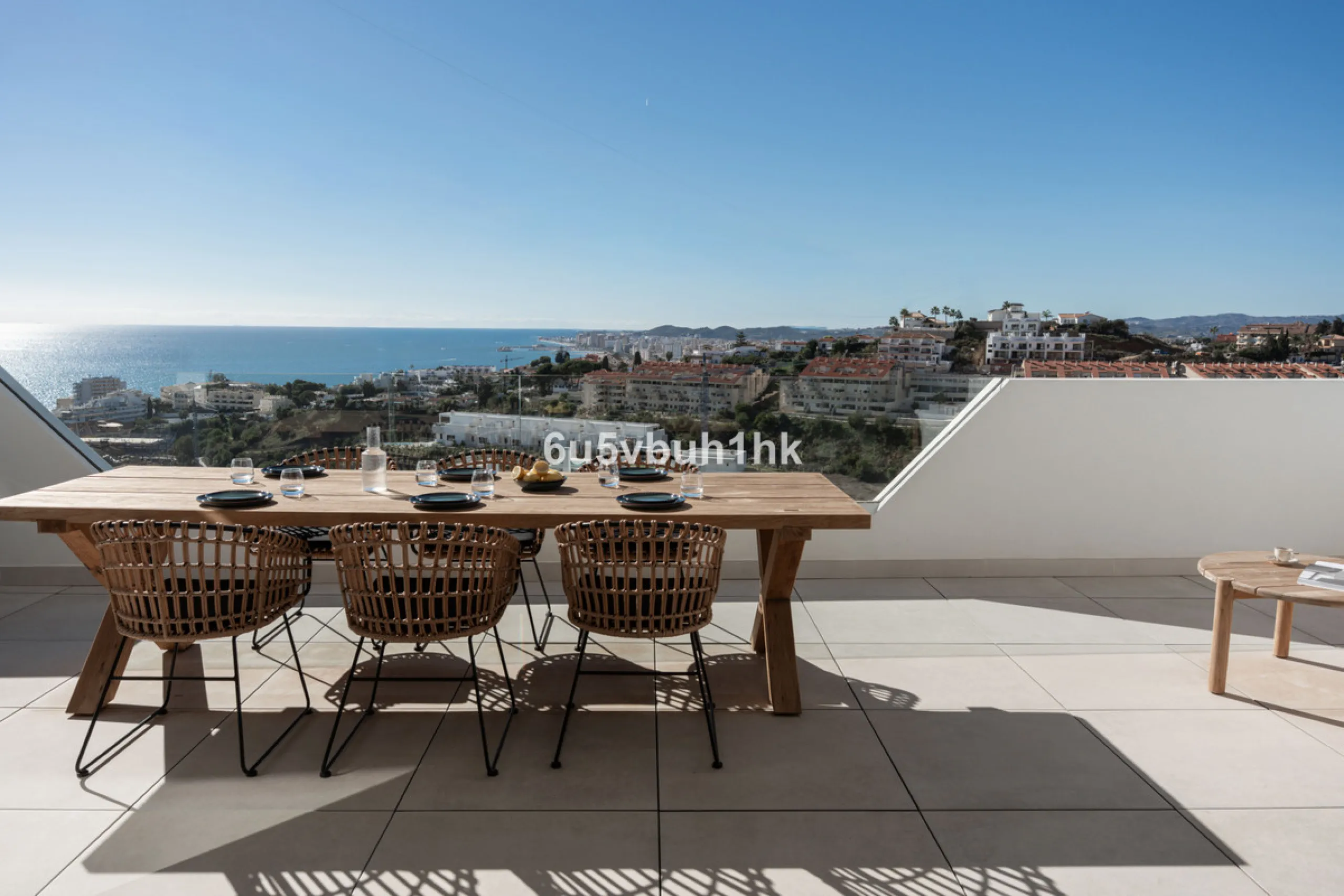 Apartment - Penthouse в продаже в Fuengirola, Málaga. В доме 2 спален и 2 ванных комнат. Площадь дома 130 м²