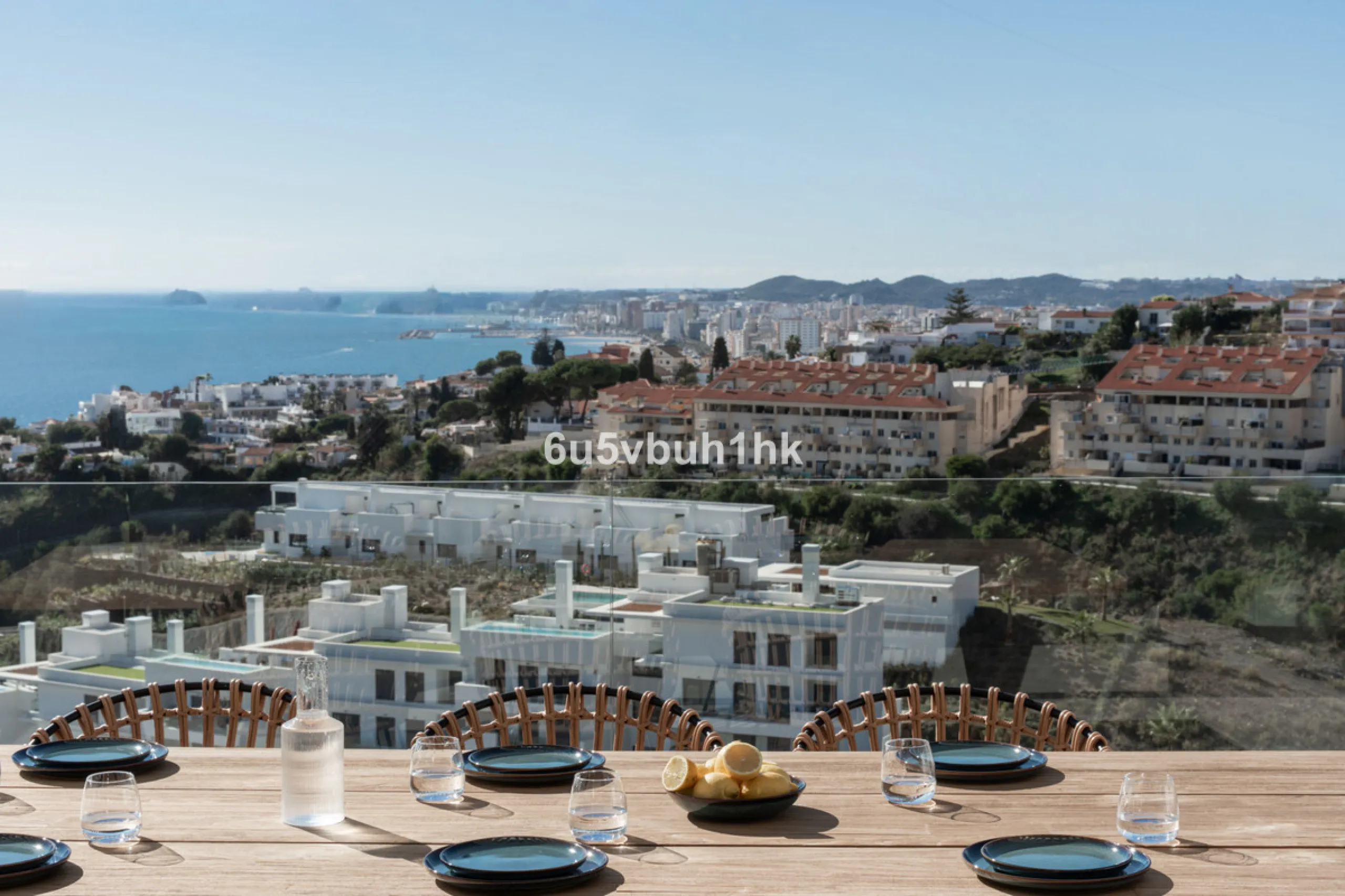 Apartment - Penthouse в продаже в Fuengirola, Málaga. В доме 2 спален и 2 ванных комнат. Площадь дома 130 м²