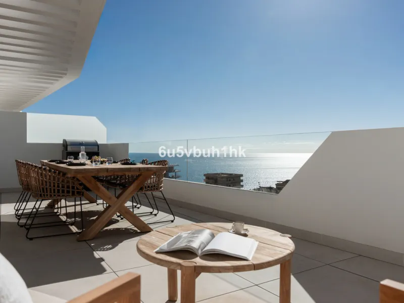 Apartment - Penthouse в продаже в Fuengirola, Málaga. В доме 2 спален и 2 ванных комнат. Площадь дома 130 м²
