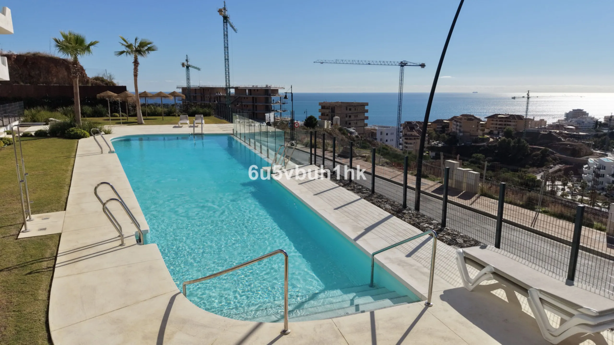 Apartment - Penthouse в продаже в Fuengirola, Málaga. В доме 2 спален и 2 ванных комнат. Площадь дома 130 м²