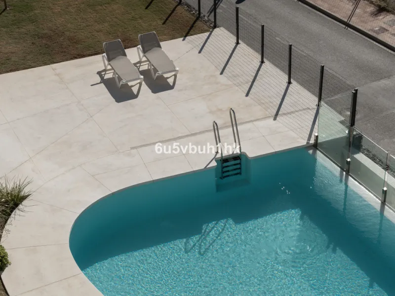 Apartment - Penthouse в продаже в Fuengirola, Málaga. В доме 2 спален и 2 ванных комнат. Площадь дома 130 м²