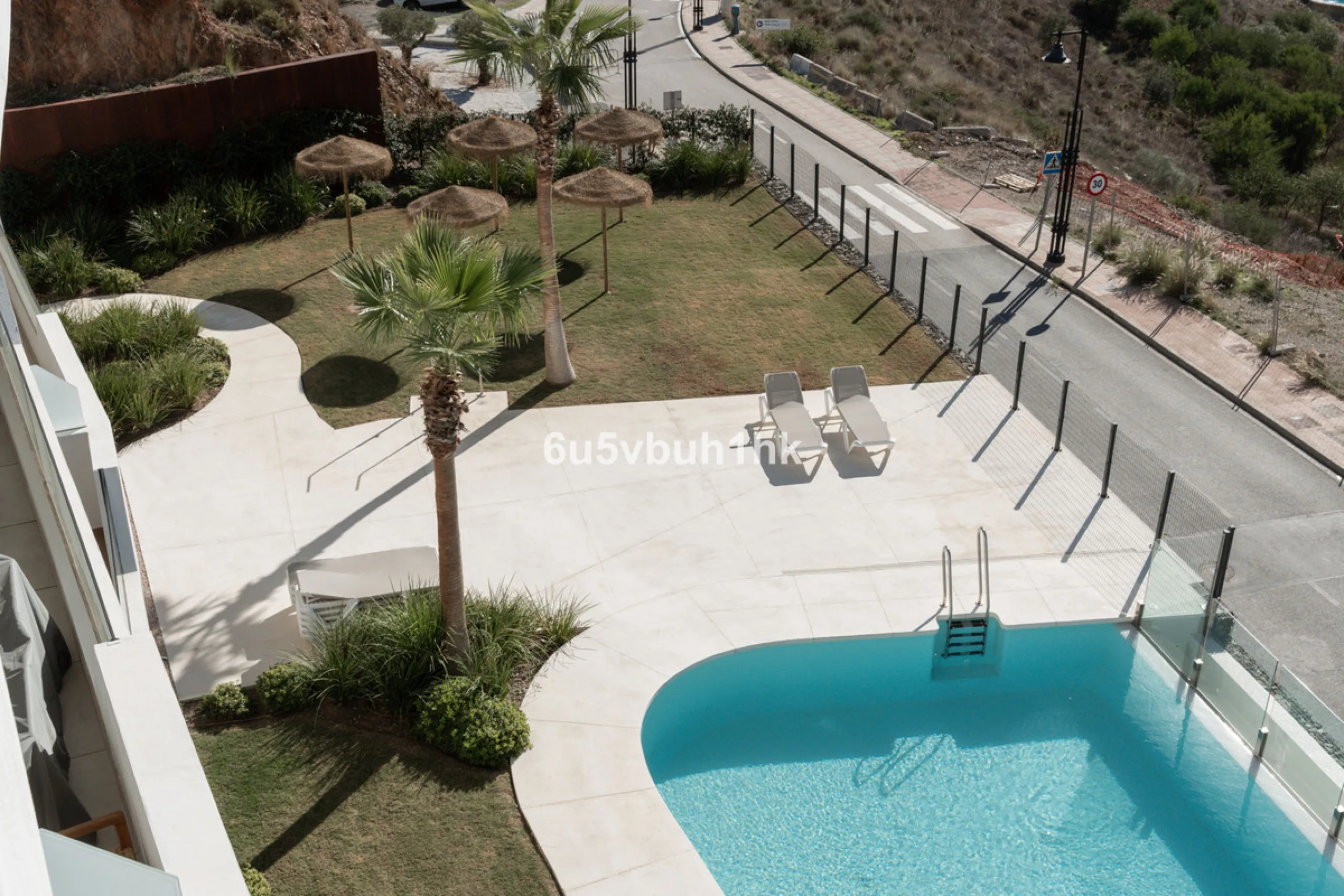 Apartment - Penthouse в продаже в Fuengirola, Málaga. В доме 2 спален и 2 ванных комнат. Площадь дома 130 м²