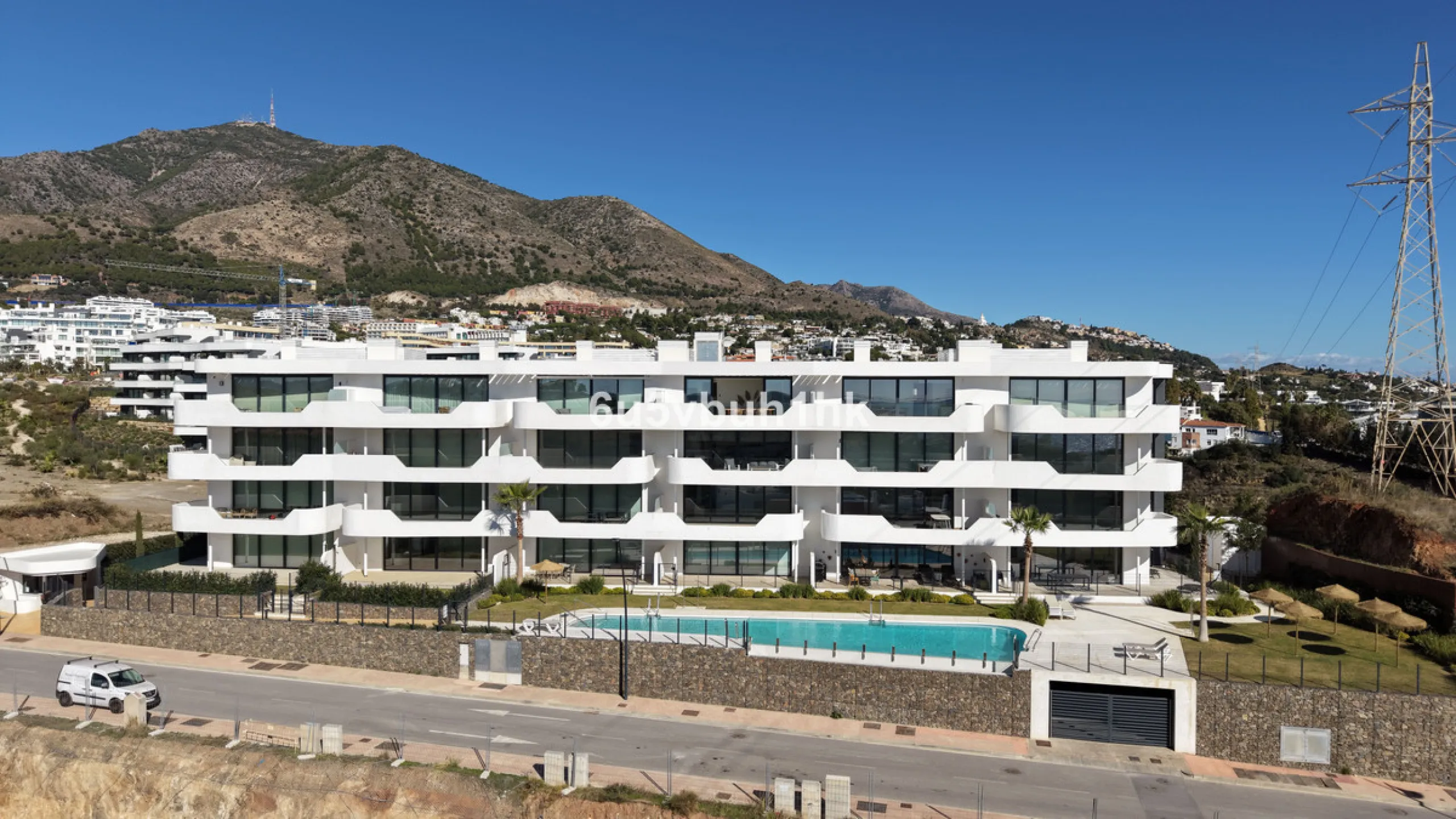 Apartment - Penthouse в продаже в Fuengirola, Málaga. В доме 2 спален и 2 ванных комнат. Площадь дома 130 м²
