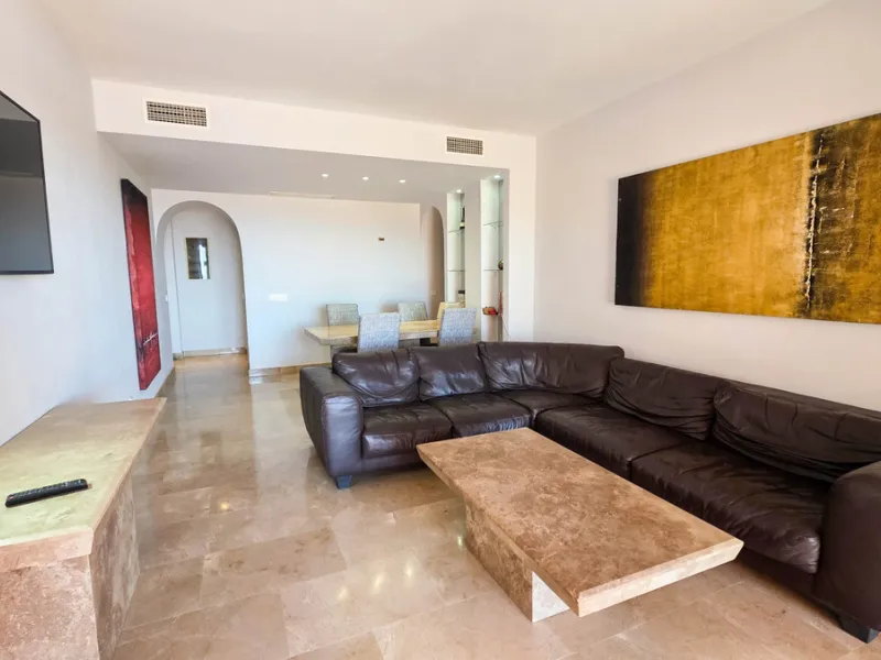Set within a well-maintained residential community in La Duquesa, this ground floor apartment with sea views and a huge private terrace offers the perfect blend of indoor comfort and outdoor living. With the beach, marina, restaurants, and local amenities