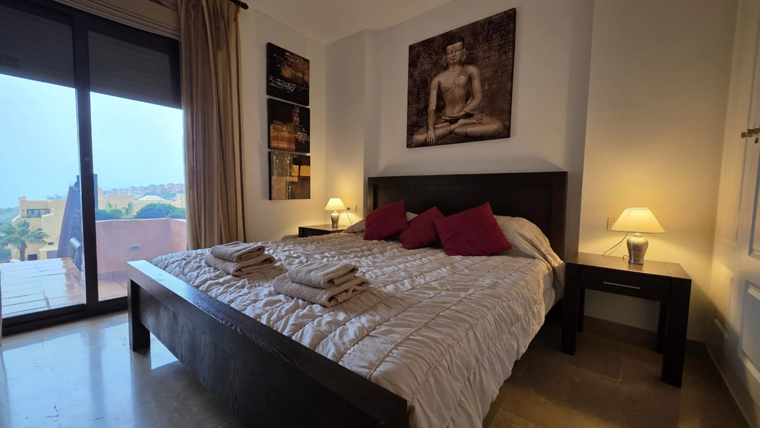 Apartment - Ground Floor Apartment в продаже в Manilva, Málaga. В доме 3 спален и 2 ванных комнат. Площадь дома 135 м²