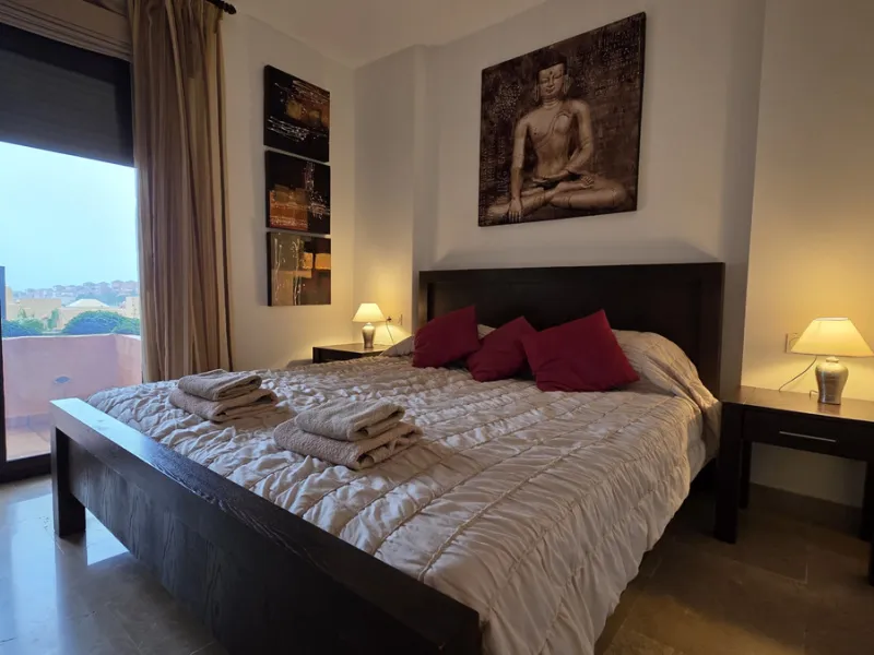 Apartment - Ground Floor Apartment в продаже в Manilva, Málaga. В доме 3 спален и 2 ванных комнат. Площадь дома 135 м²