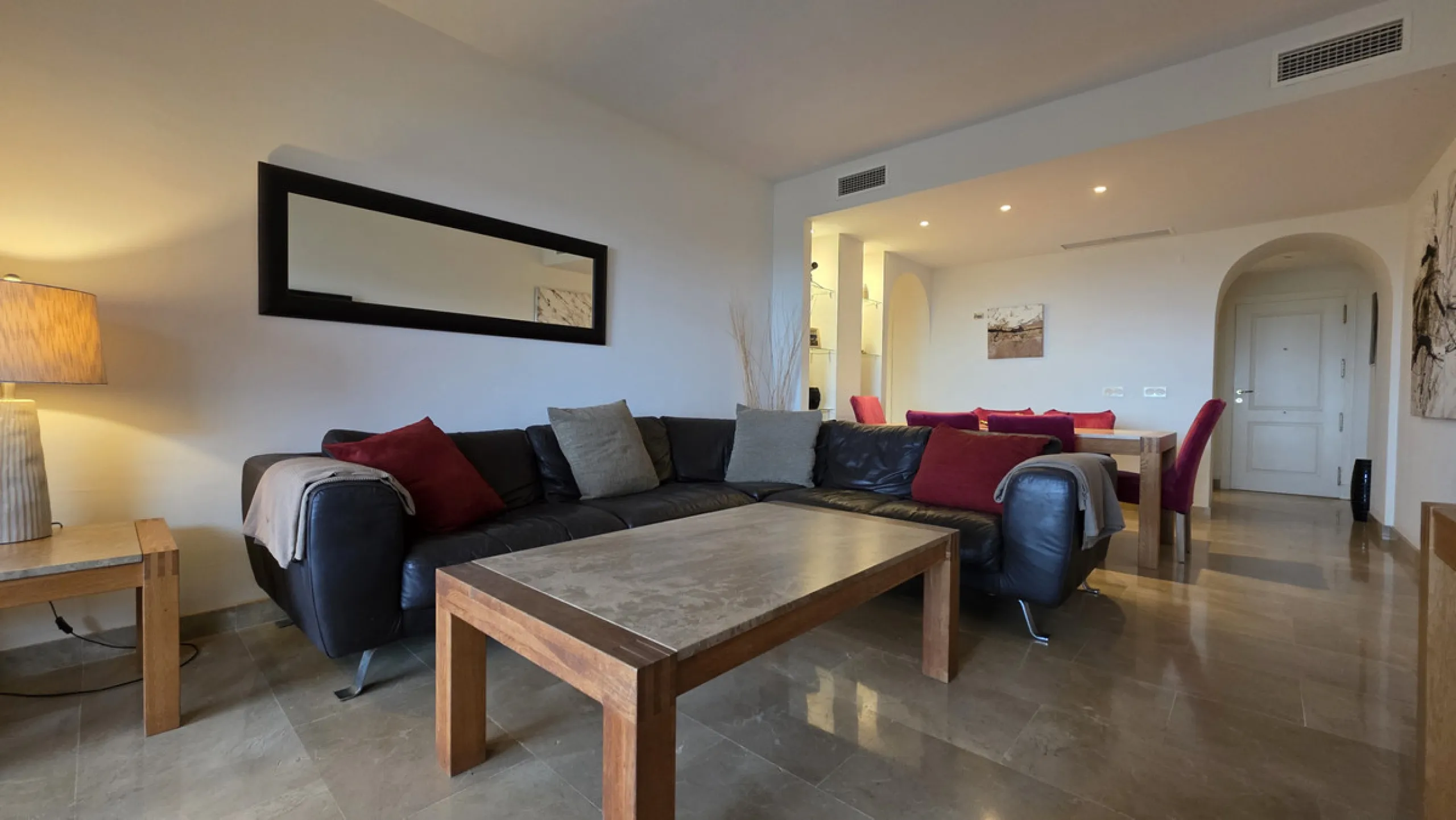 Apartment - Ground Floor Apartment в продаже в Manilva, Málaga. В доме 3 спален и 2 ванных комнат. Площадь дома 135 м²