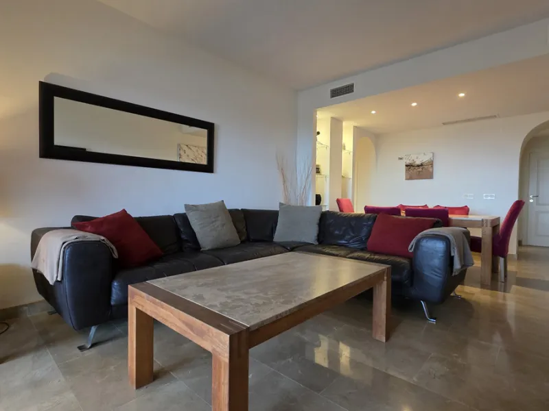 Apartment - Ground Floor Apartment в продаже в Manilva, Málaga. В доме 3 спален и 2 ванных комнат. Площадь дома 135 м²
