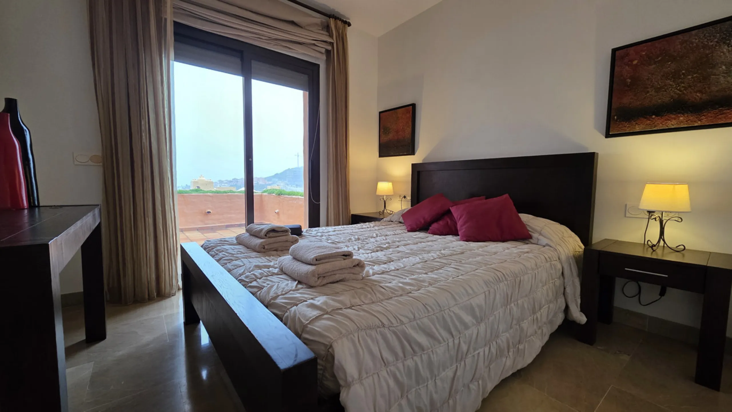 Apartment - Ground Floor Apartment в продаже в Manilva, Málaga. В доме 3 спален и 2 ванных комнат. Площадь дома 135 м²