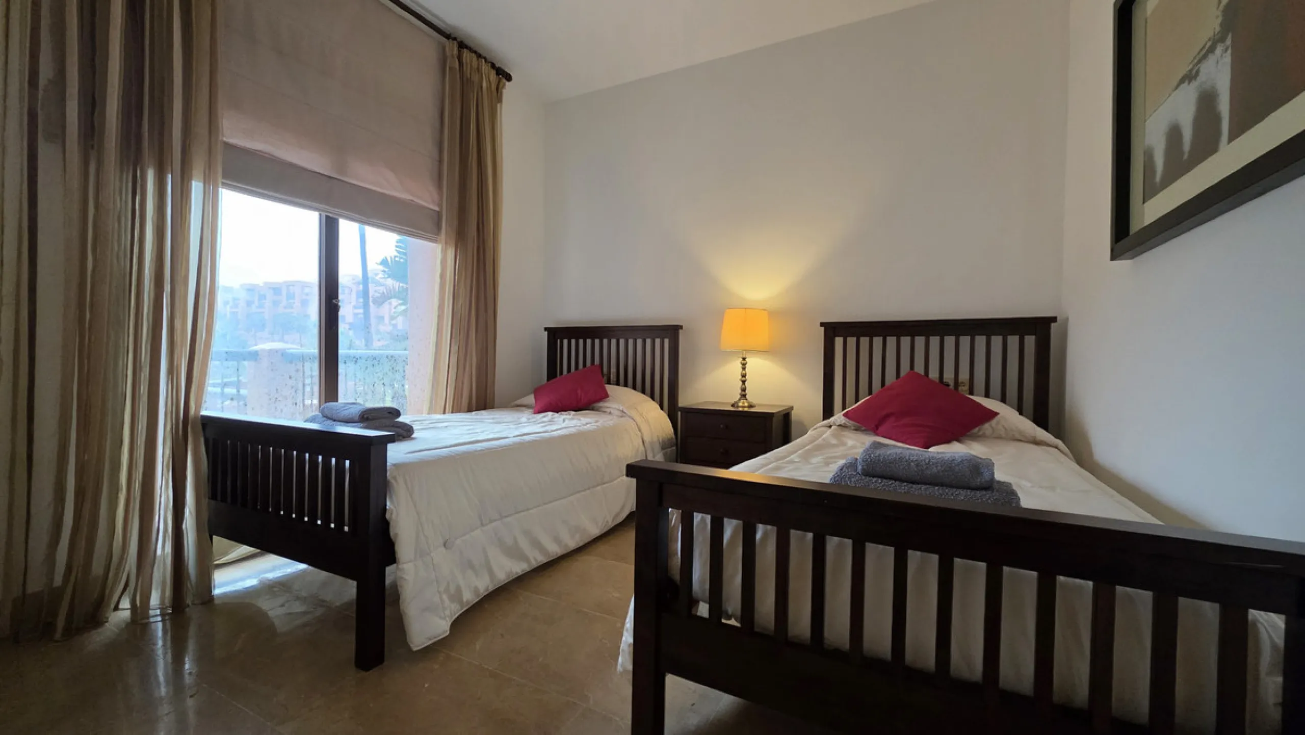 Apartment - Ground Floor Apartment в продаже в Manilva, Málaga. В доме 3 спален и 2 ванных комнат. Площадь дома 135 м²