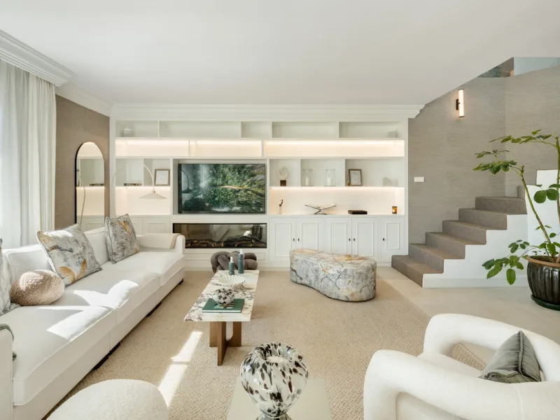 Apartment - Middle Floor Apartment в продаже в Marbella, Málaga. В доме 5 спален и 5 ванных комнат. Площадь дома 291 м²