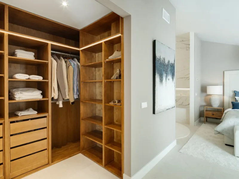 Located in the sought-after area of the Marbella Golden Mile, Costa PH is an exceptional duplex penthouse offering panoramic sea and mountain views. Designed with a modern open-plan layout, the living, dining, and kitchen areas are seamlessly connected, c