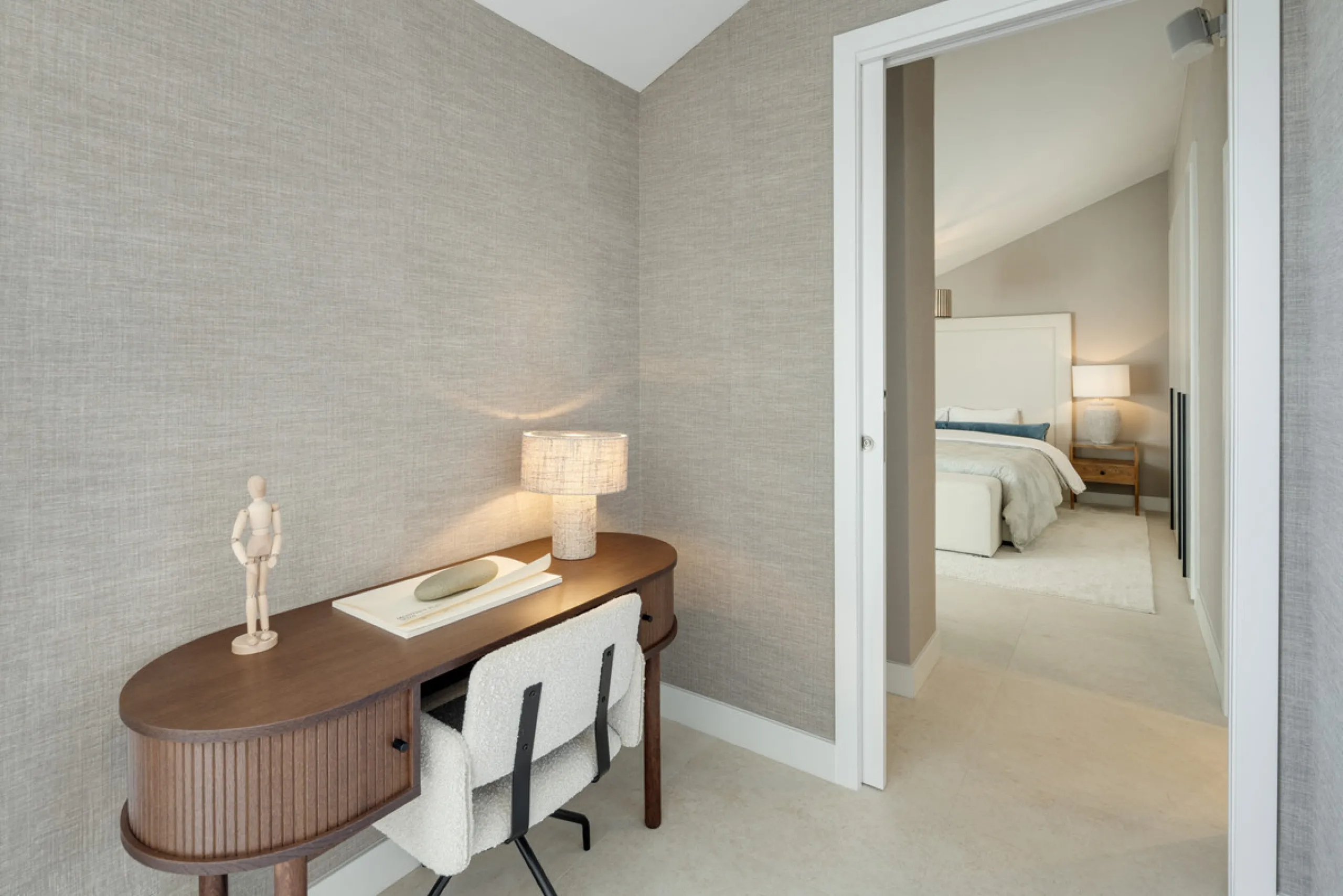 Located in the sought-after area of the Marbella Golden Mile, Costa PH is an exceptional duplex penthouse offering panoramic sea and mountain views. Designed with a modern open-plan layout, the living, dining, and kitchen areas are seamlessly connected, c