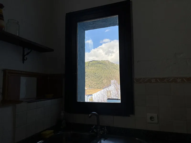 Income potential meets lifestyle in this exceptional multi-unit casa rural on the very edge of Júzcar (Málaga), enjoying breathtaking open views and a wonderfully tranquil setting at the edge of the village. Set on approximately 8,900 m² of land, the prop