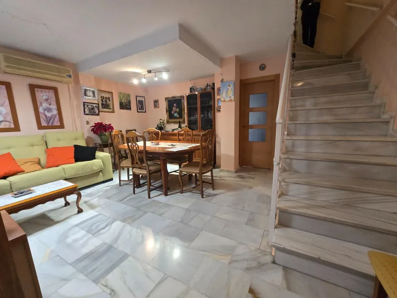 Beautiful 3-Bedroom Townhouse in Prime Location