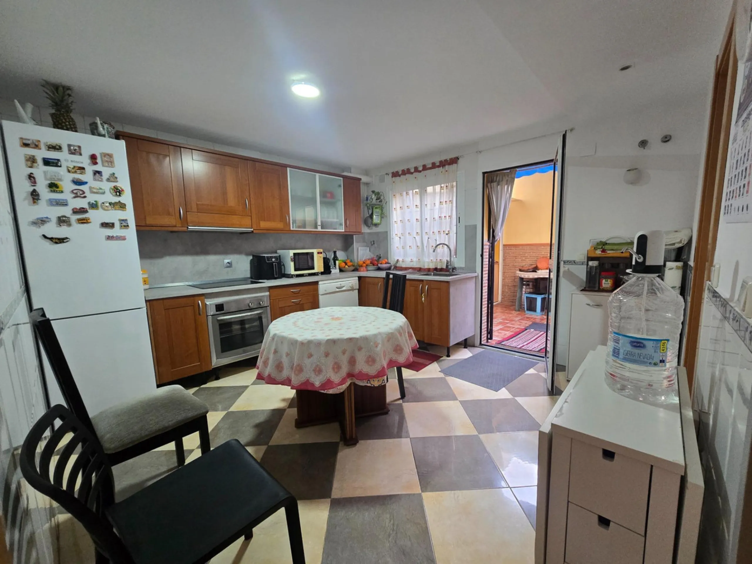 Beautiful 3-Bedroom Townhouse in Prime Location