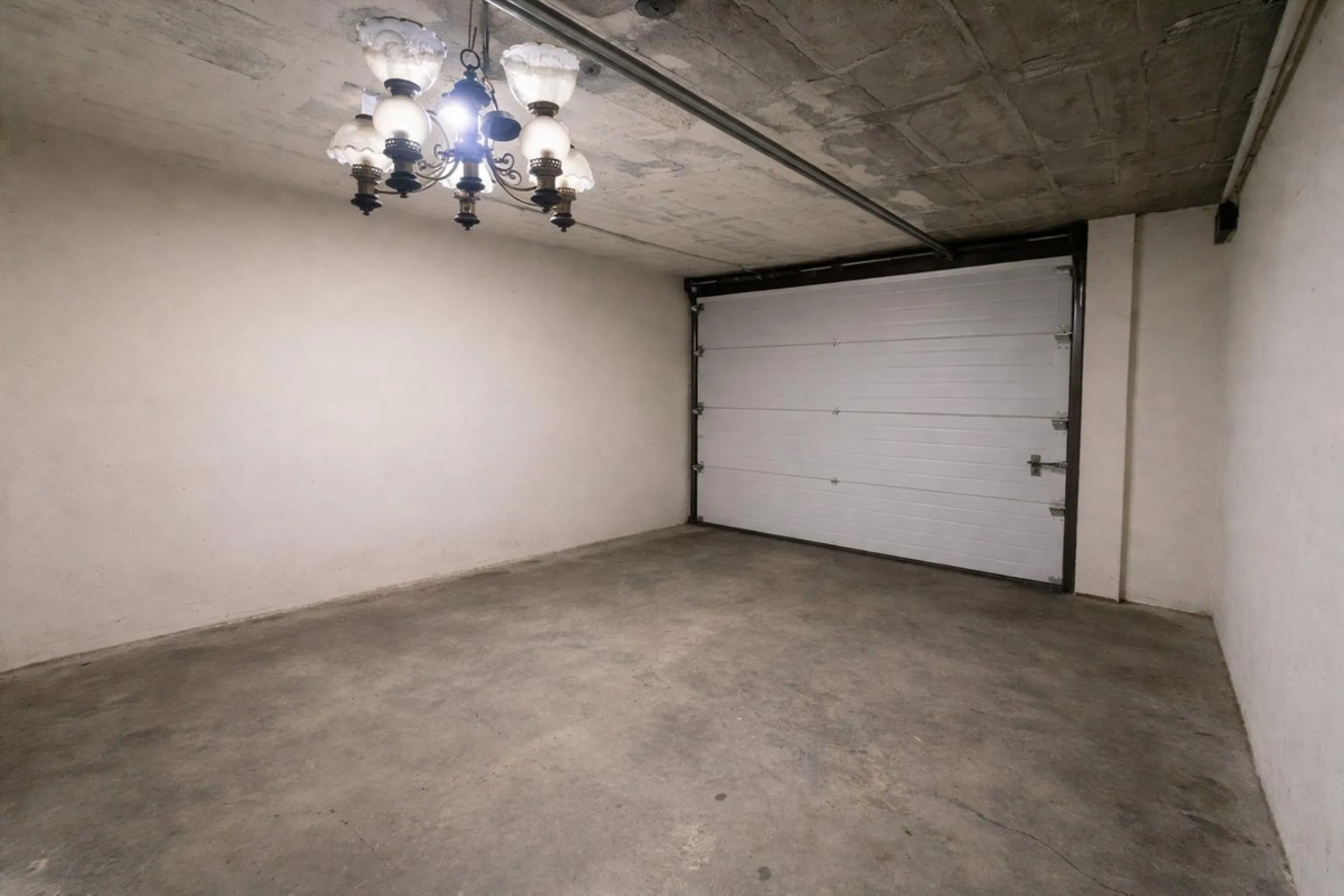Beautiful 3-Bedroom Townhouse in Prime Location