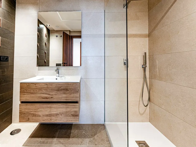Superb Elevated Corner 3-Bedoom 2-bath Contemporary Apartment with 2 separate balconies set within the sought-after Marbella Lake Development in the Golf Valley.