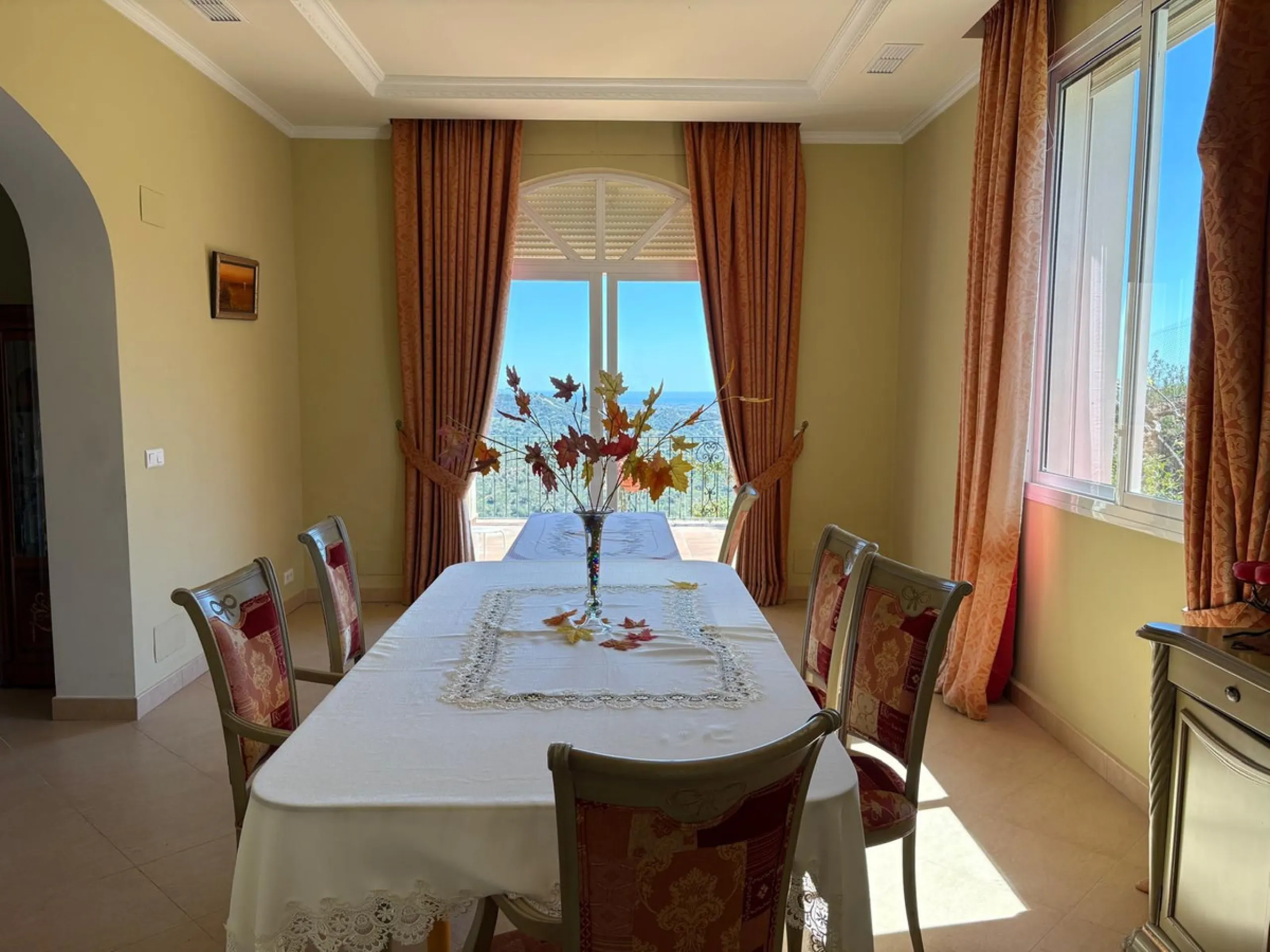 Stunning Villa with Sea and Mountain Views in Forest Hills (Estepona)