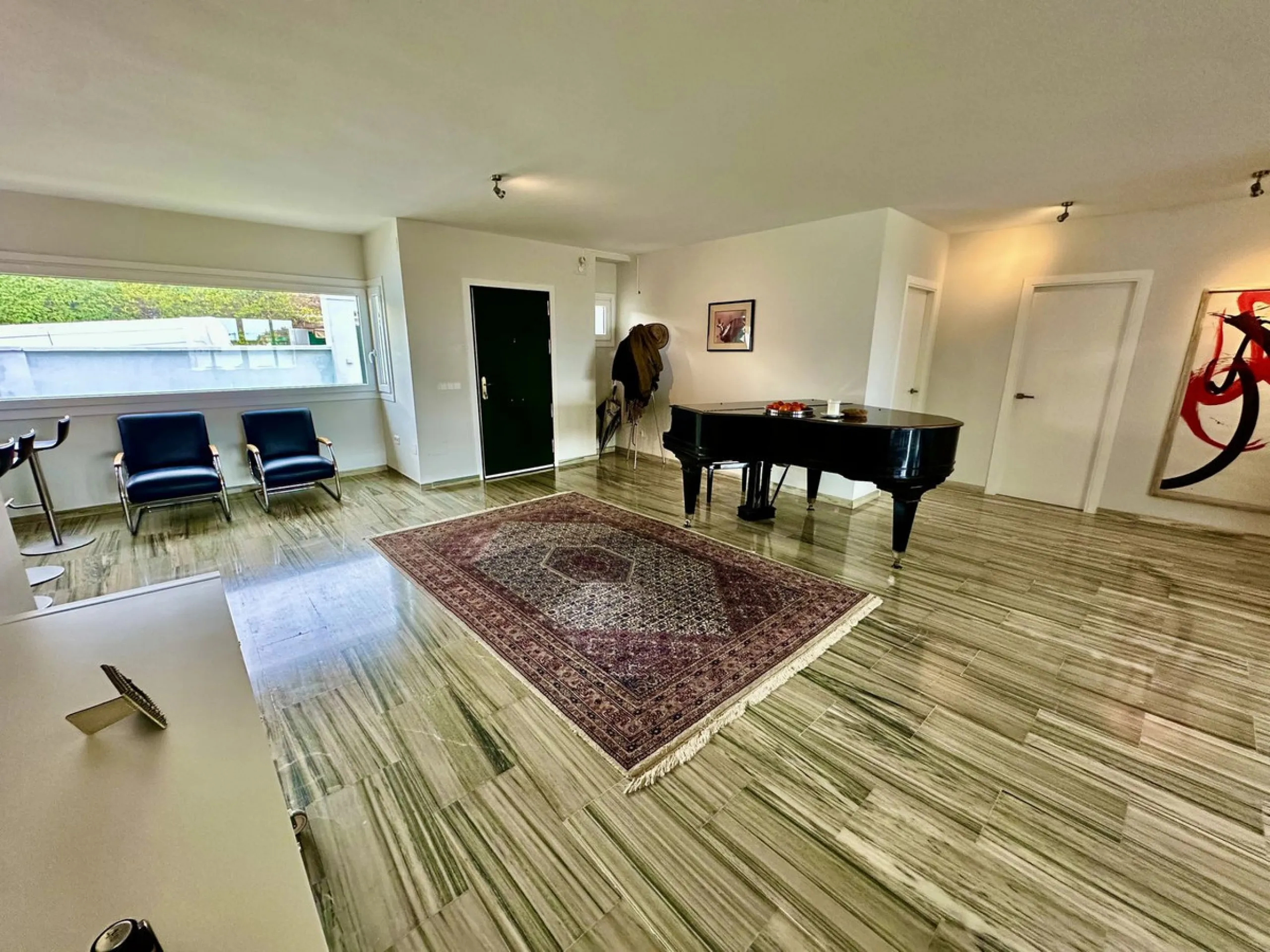 Detached Villa for Sale in San Pedro de Alcántara – Luxury Living Walking Distance to Beach & Town