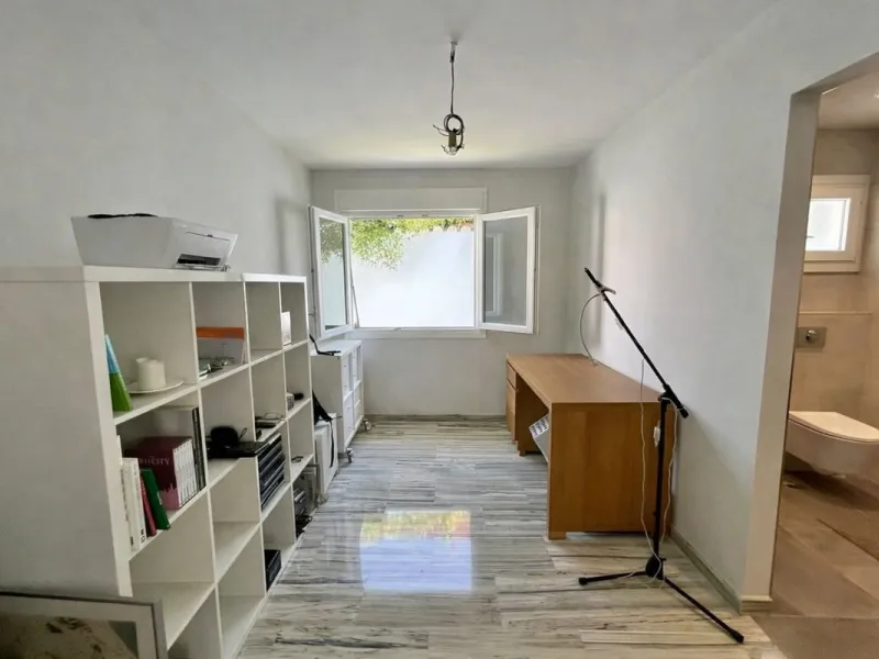Detached Villa for Sale in San Pedro de Alcántara – Luxury Living Walking Distance to Beach & Town