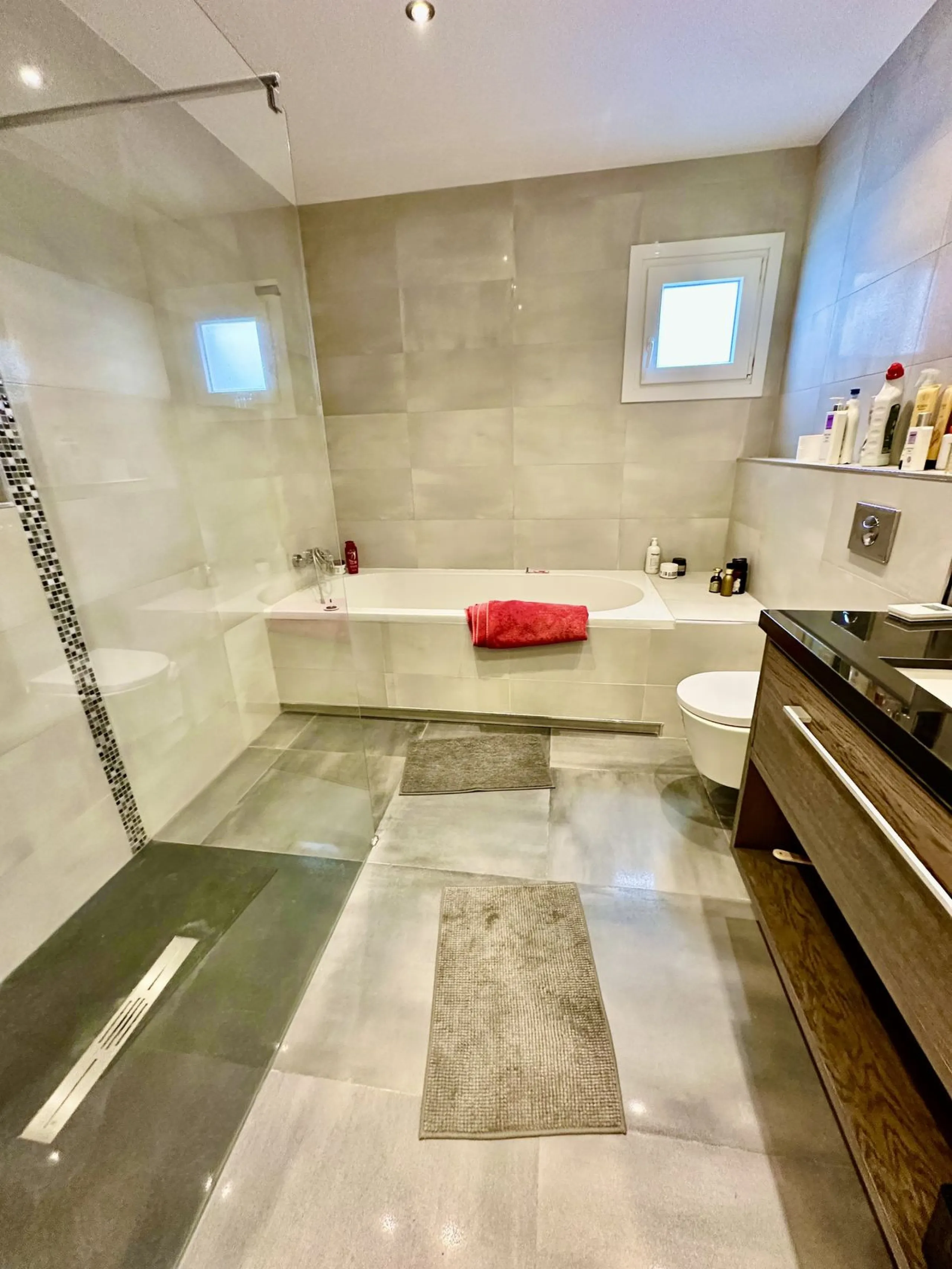 Detached Villa for Sale in San Pedro de Alcántara – Luxury Living Walking Distance to Beach & Town