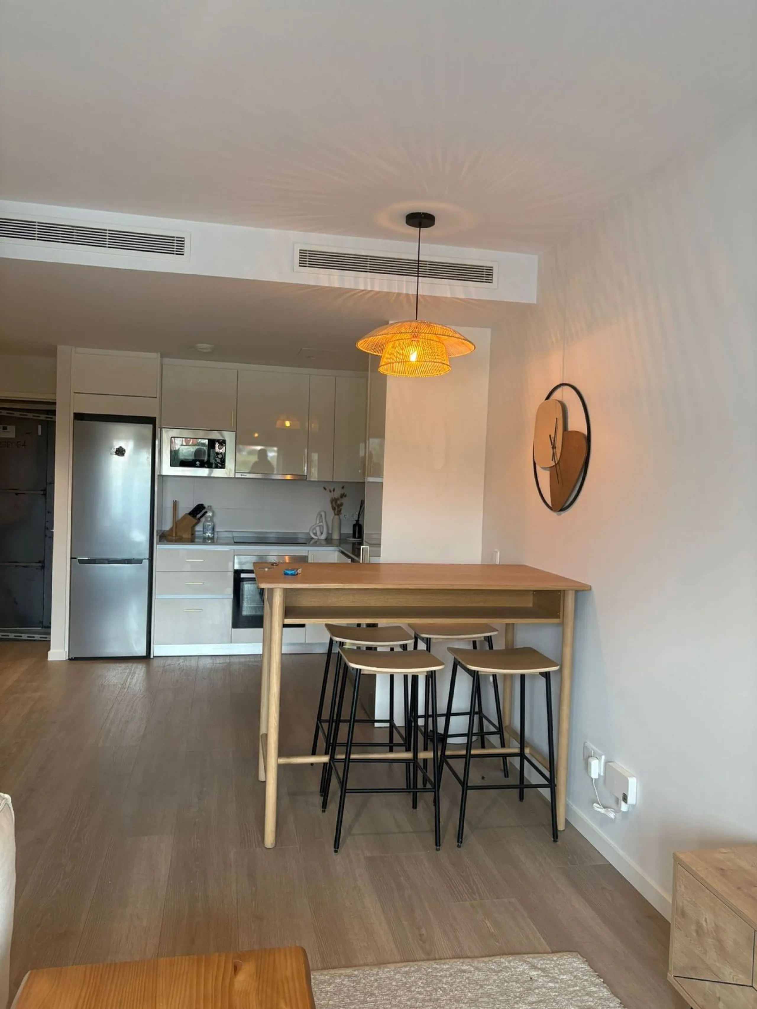 Apartment - Middle Floor Apartment в продаже в Estepona, Málaga. В доме 2 спален и 2 ванных комнат. Площадь дома 99 м²