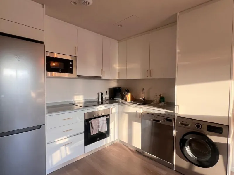 Apartment - Middle Floor Apartment в продаже в Estepona, Málaga. В доме 2 спален и 2 ванных комнат. Площадь дома 99 м²