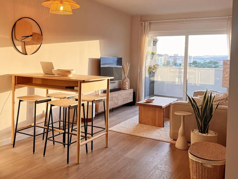 Apartment - Middle Floor Apartment в продаже в Estepona, Málaga. В доме 2 спален и 2 ванных комнат. Площадь дома 99 м²