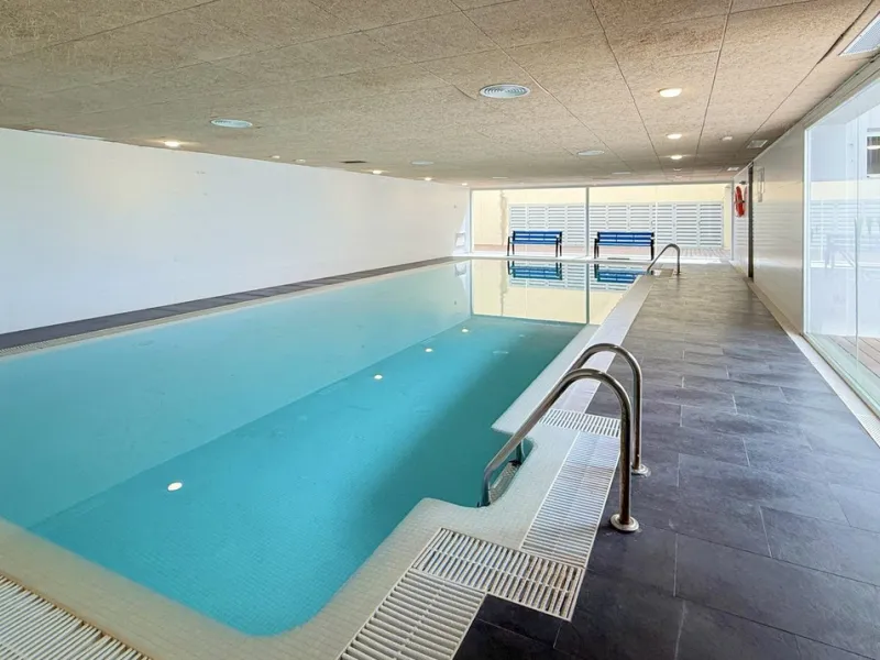 EXCLUSIVE LUXURY APARTMENT WITH LARGE TERRACE AND SEA VIEWS IN A PRIVATE RESIDENTIAL COMPLEX