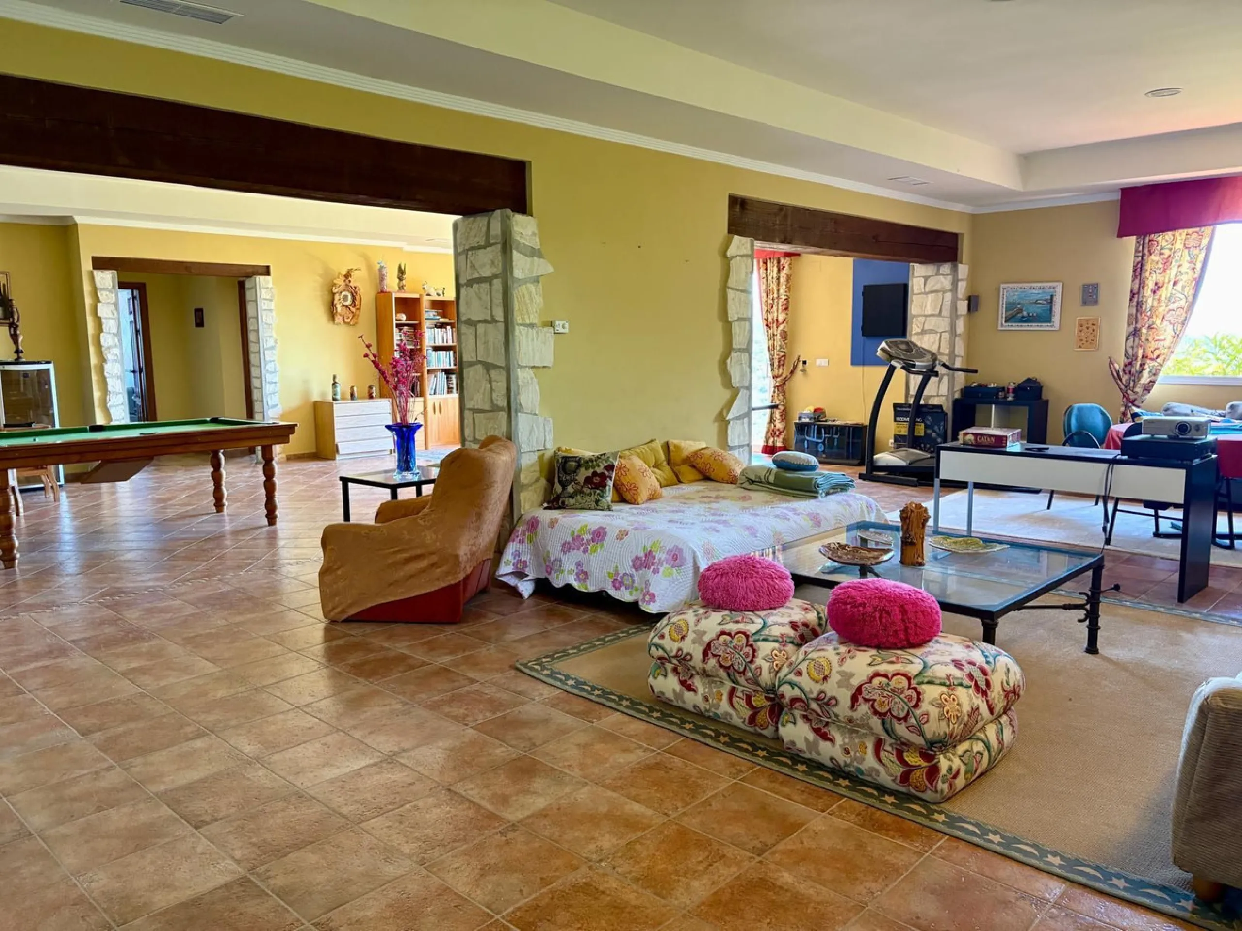 Stunning Villa with Sea and Mountain Views in Forest Hills (Estepona)