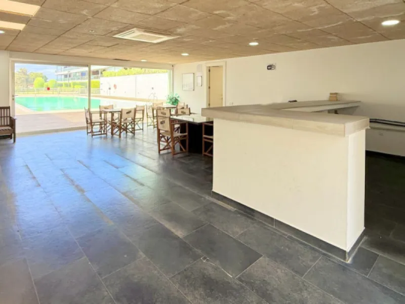 EXCLUSIVE LUXURY APARTMENT WITH LARGE TERRACE AND SEA VIEWS IN A PRIVATE RESIDENTIAL COMPLEX