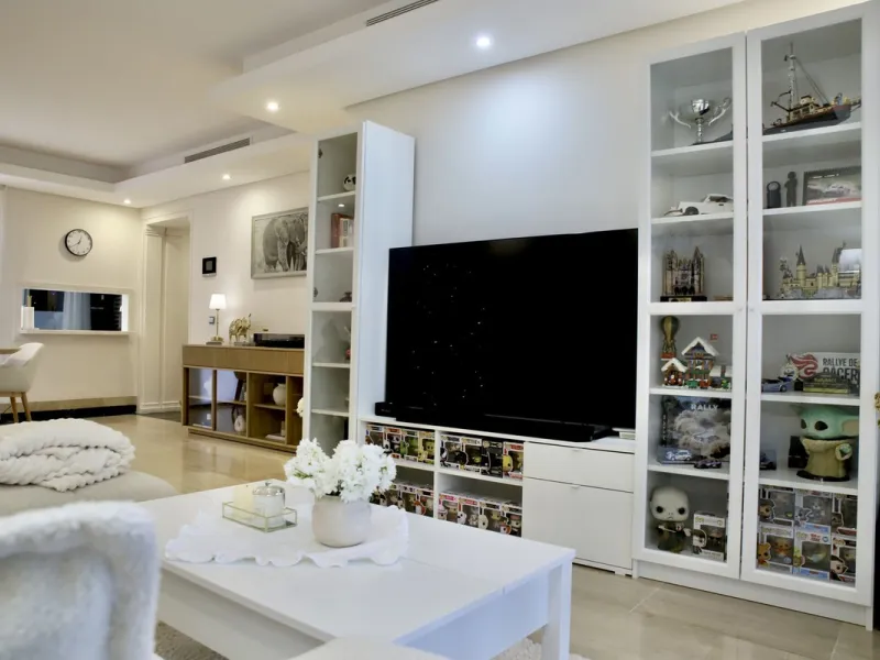 Ground floor apartment with terrace in Bahía de la Plata (Estepona) + garage and storage room.