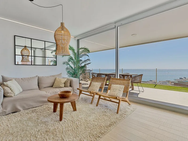 Apartment - Middle Floor Apartment в продаже в Fuengirola, Málaga. В доме 3 спален и 2 ванных комнат. Площадь дома 178 м²
