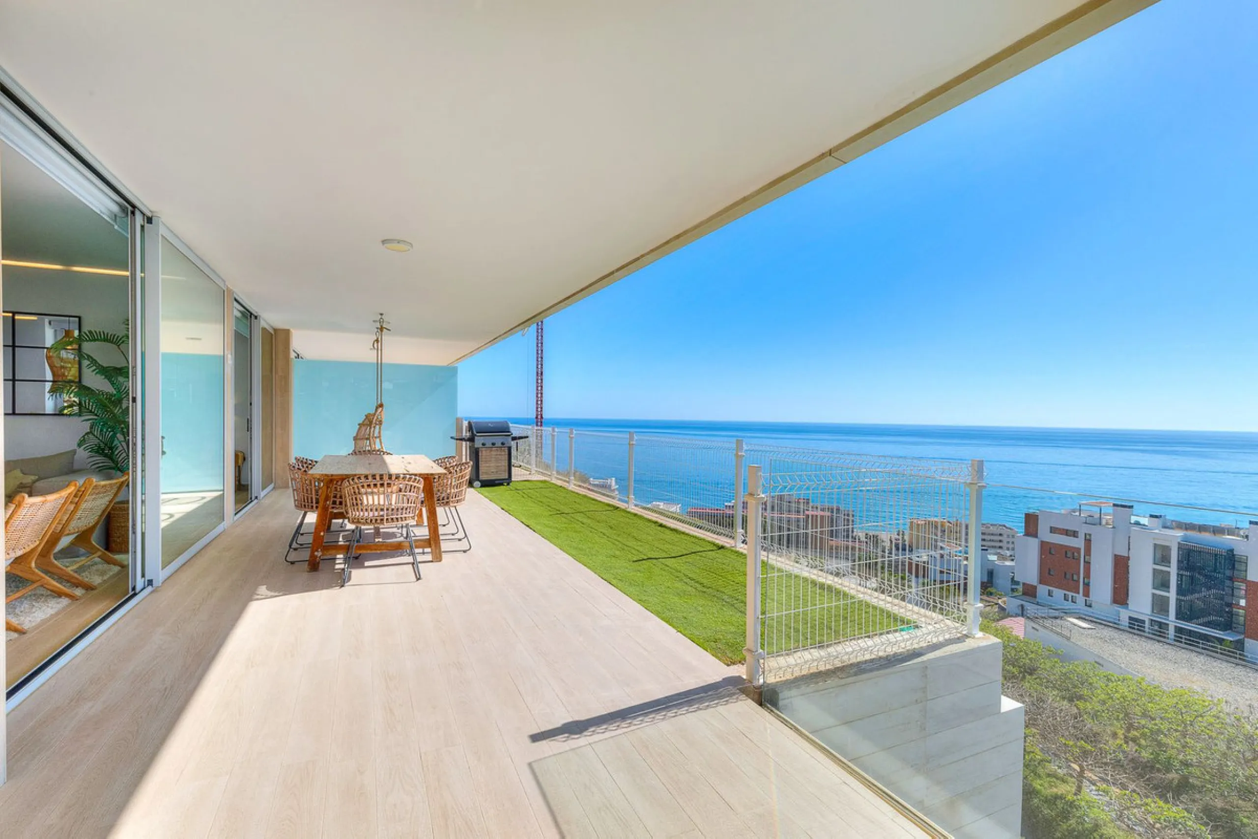 Apartment - Middle Floor Apartment в продаже в Fuengirola, Málaga. В доме 3 спален и 2 ванных комнат. Площадь дома 178 м²