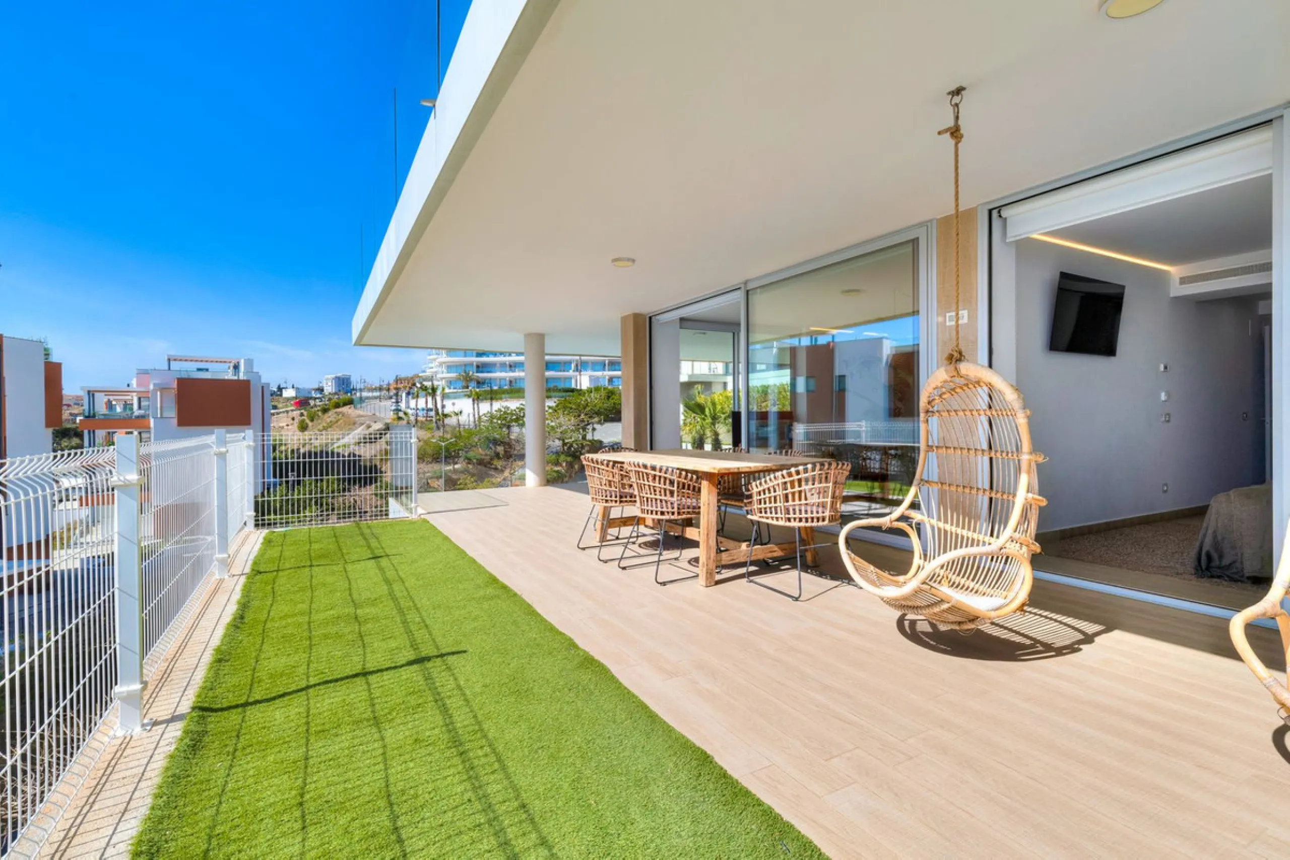 Apartment - Middle Floor Apartment в продаже в Fuengirola, Málaga. В доме 3 спален и 2 ванных комнат. Площадь дома 178 м²
