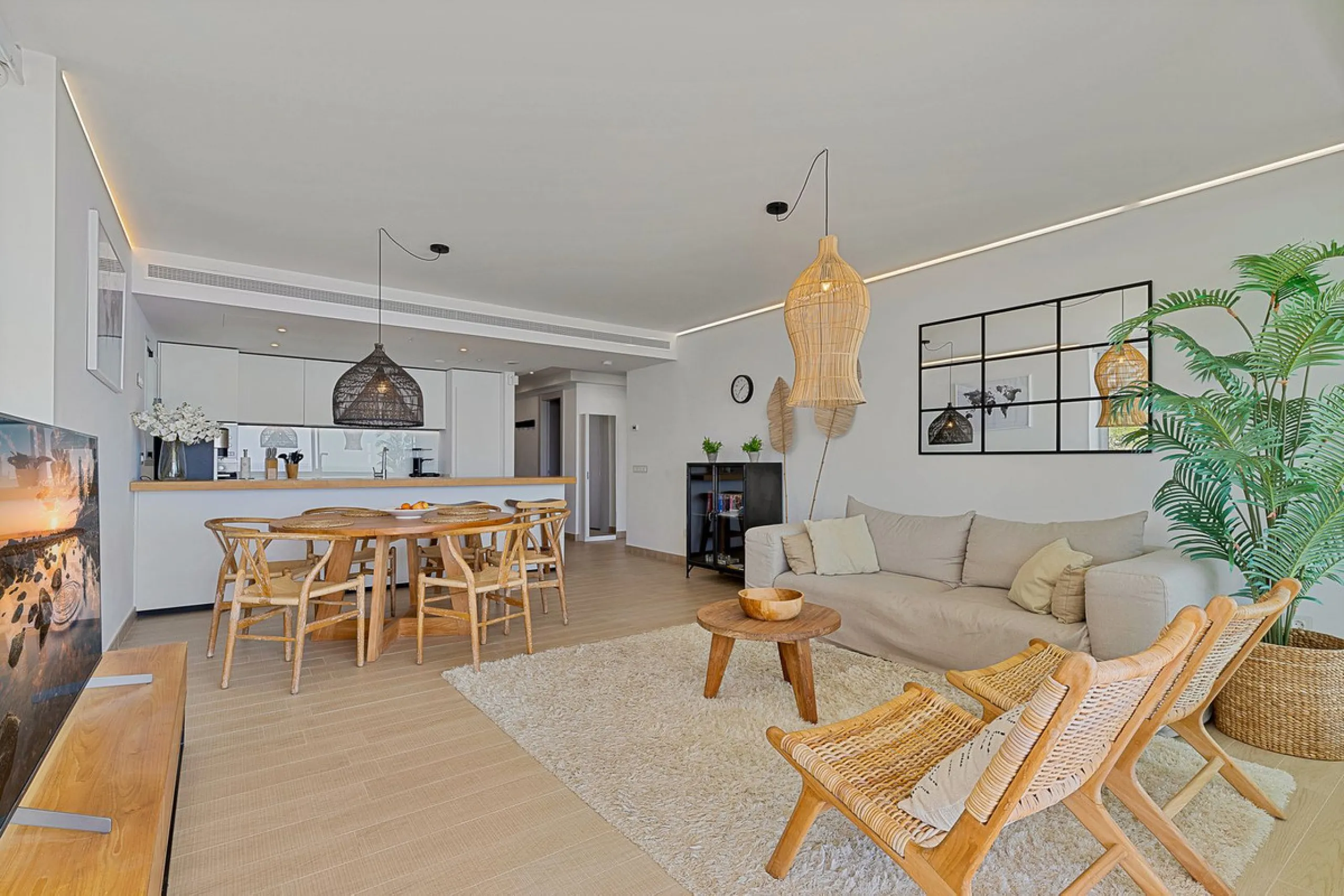 Apartment - Middle Floor Apartment в продаже в Fuengirola, Málaga. В доме 3 спален и 2 ванных комнат. Площадь дома 178 м²