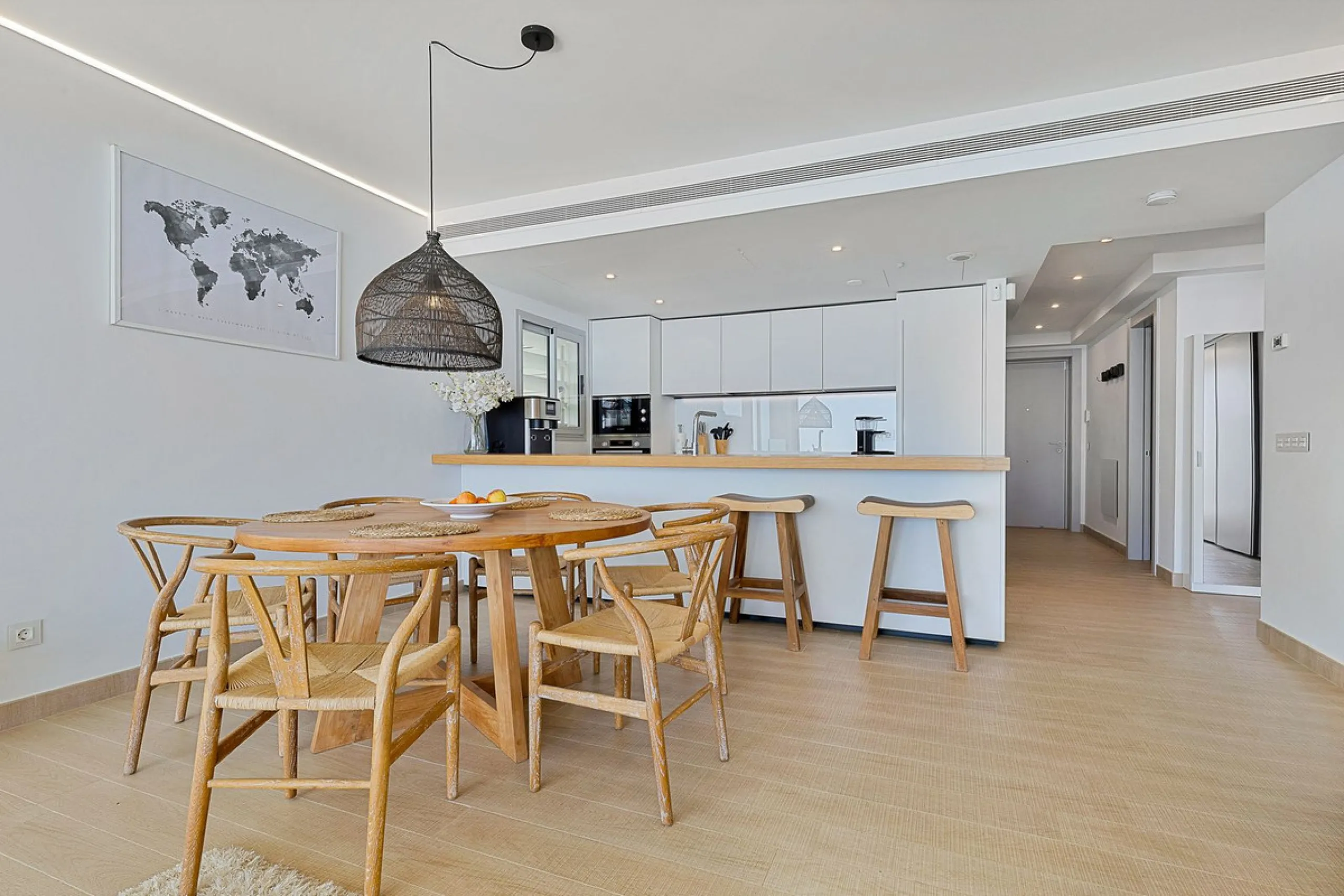 Apartment - Middle Floor Apartment в продаже в Fuengirola, Málaga. В доме 3 спален и 2 ванных комнат. Площадь дома 178 м²
