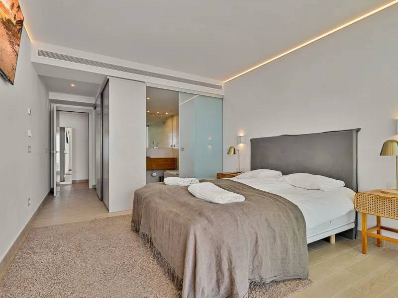 Apartment - Middle Floor Apartment в продаже в Fuengirola, Málaga. В доме 3 спален и 2 ванных комнат. Площадь дома 178 м²
