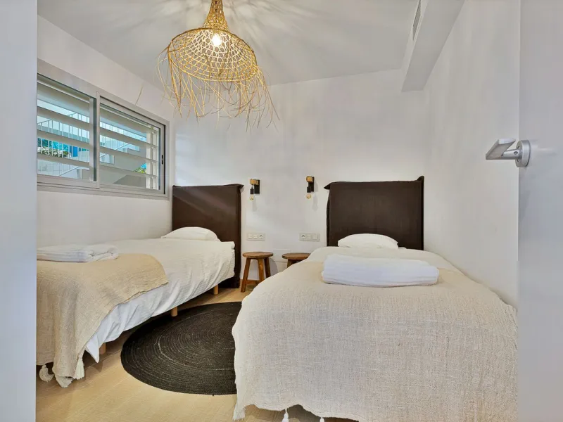Apartment - Middle Floor Apartment в продаже в Fuengirola, Málaga. В доме 3 спален и 2 ванных комнат. Площадь дома 178 м²