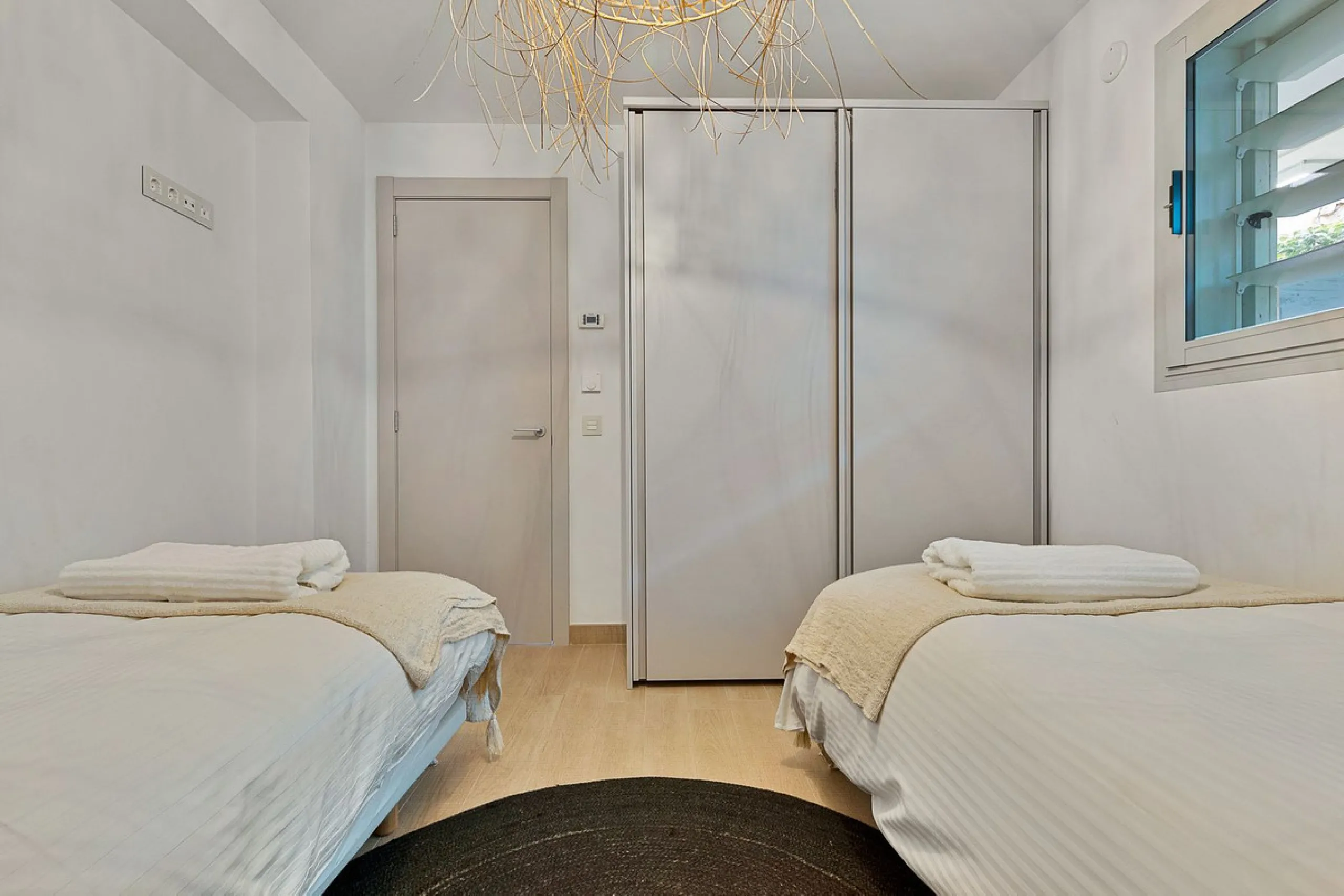 Apartment - Middle Floor Apartment в продаже в Fuengirola, Málaga. В доме 3 спален и 2 ванных комнат. Площадь дома 178 м²