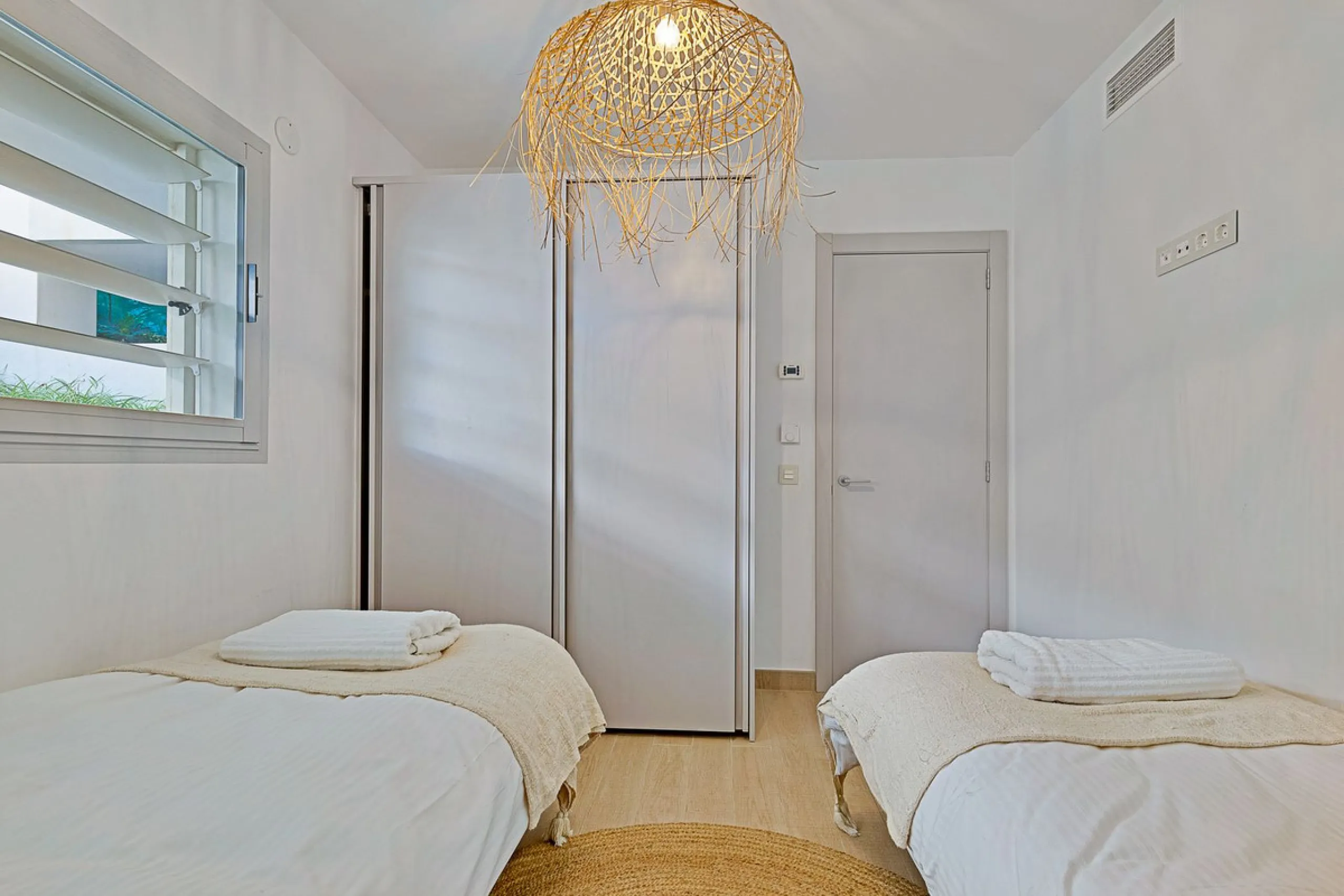Apartment - Middle Floor Apartment в продаже в Fuengirola, Málaga. В доме 3 спален и 2 ванных комнат. Площадь дома 178 м²
